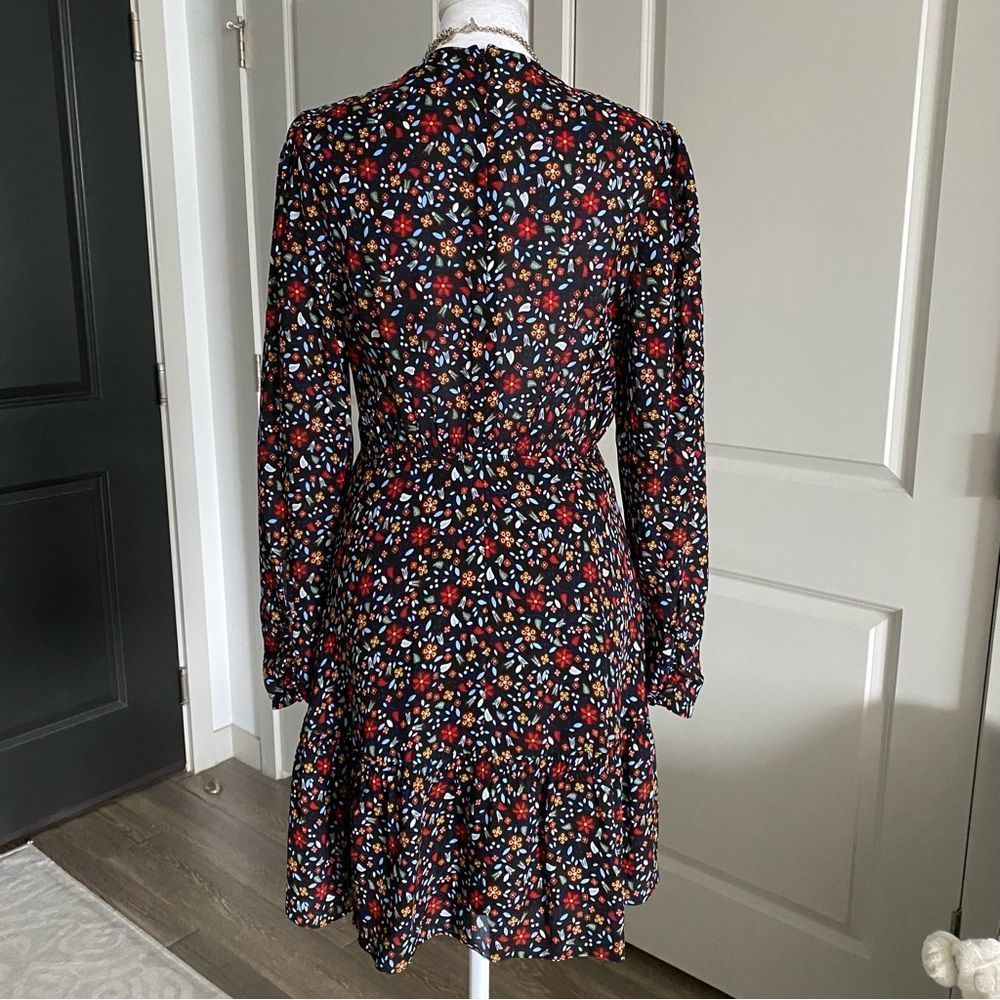 A.L.C. Black Floral Plunge Neck Dress 100% Silk Size 2 - Picture 5 of 14